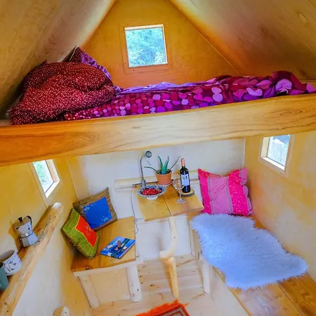 Walnussnest - Ein Kleines Refugium Im Grünen Babelin