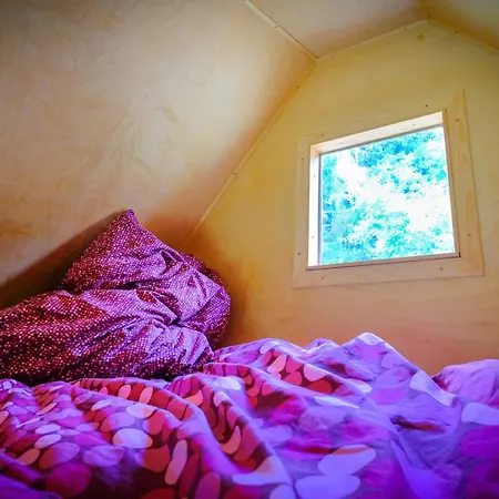 Walnussnest - Ein Kleines Refugium Im Grünen Babelin