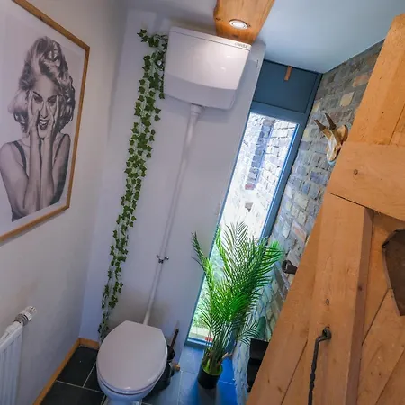 Walnussnest - Ein Kleines Refugium Im Grünen Babelin
