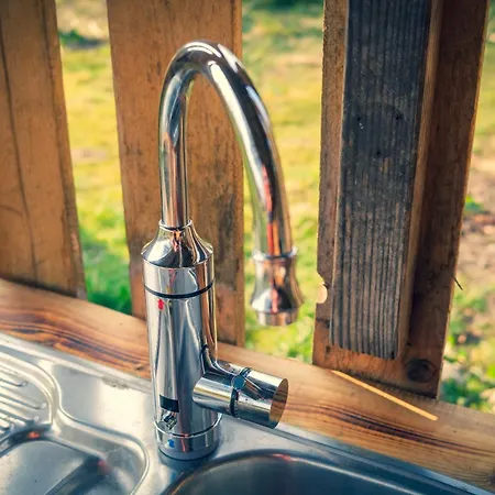 Walnussnest - Ein Kleines Refugium Im Grünen Babelin